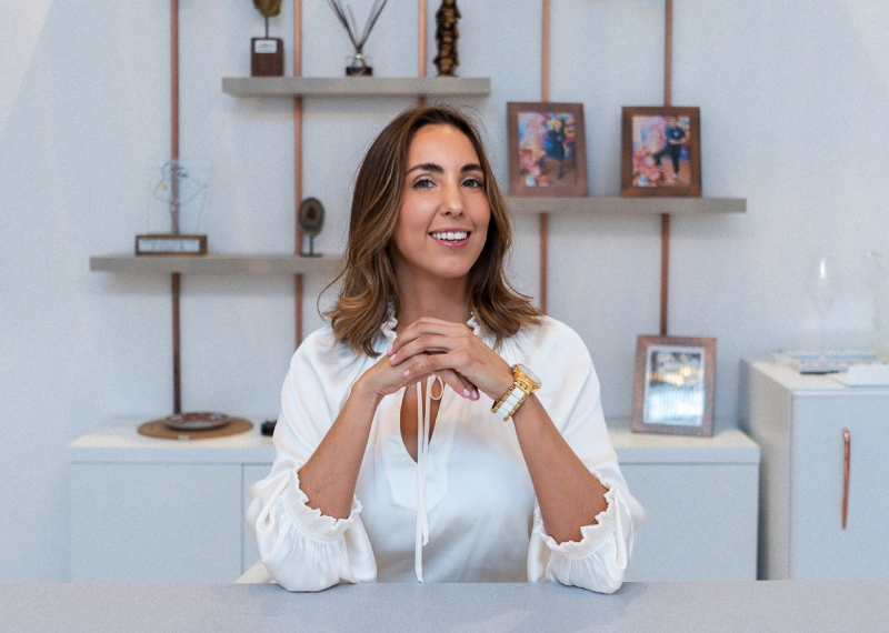 Dra. Alejandra Insaurralde — médica especialista en estética y longevidad