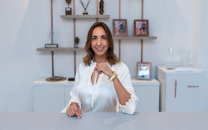 Dra. Alejandra Insaurralde — médica especialista en estética y longevidad